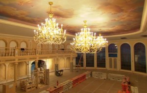 be-out-guest-diningroom-muraql