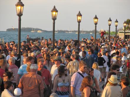 mallory square sunset celebration crowd