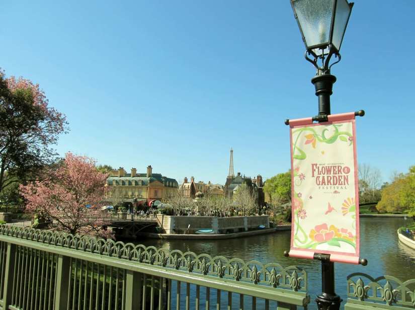 Epcot-outdoor-kitchens-2014-1-oi