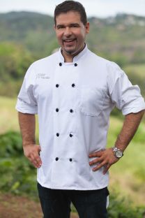 Roberto Headshot_preview